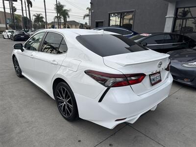 2022 Toyota Camry SE - Photo 6 - Stanton, CA 90680