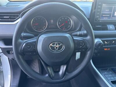 2020 Toyota RAV4 LE   - Photo 17 - Orange, CA 92867