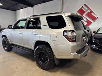2019 Toyota 4Runner TRD Off-Road Premium   - Photo 4 - Orange, CA 92867