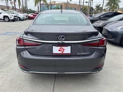 2020 Lexus ES300h   - Photo 5 - Stanton, CA 90680