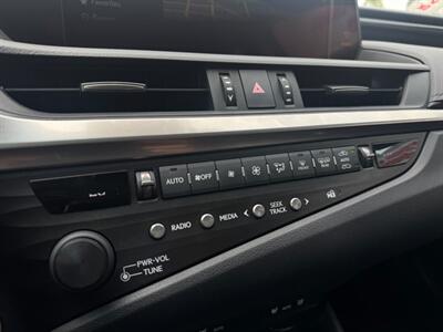 2020 Lexus ES300h   - Photo 14 - Stanton, CA 90680