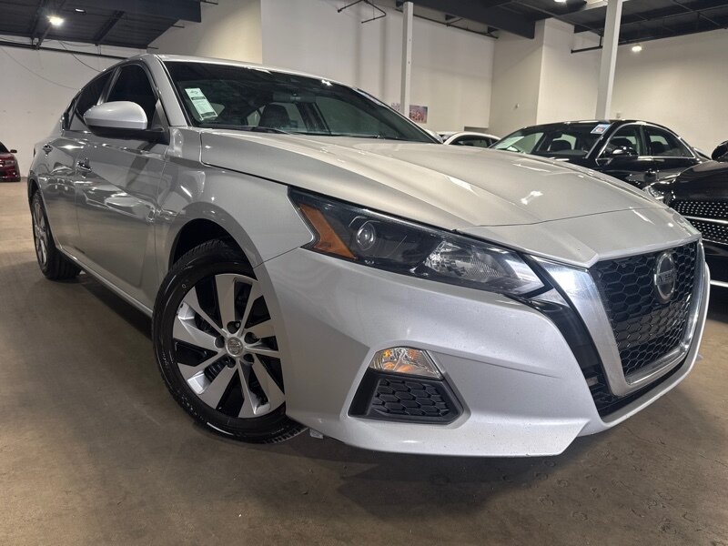 2022 Nissan Altima 2.5 S  