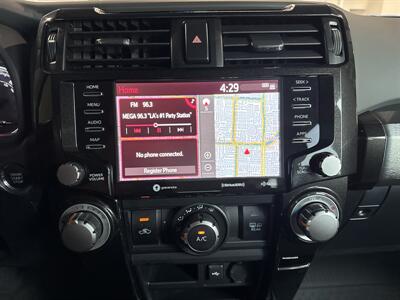 2022 Toyota 4Runner TRD Off-Road Premium   - Photo 12 - Orange, CA 92867