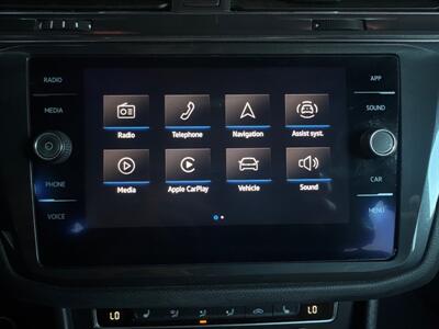 2021 Volkswagen Tiguan SE R-Line Black   - Photo 12 - Orange, CA 92867