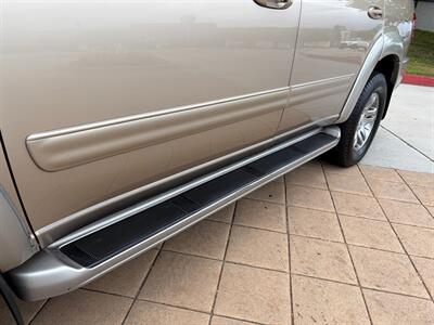 2004 Toyota Sequoia SR5   - Photo 9 - Glendora, CA 91740