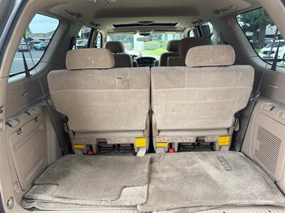 2004 Toyota Sequoia SR5   - Photo 17 - Glendora, CA 91740