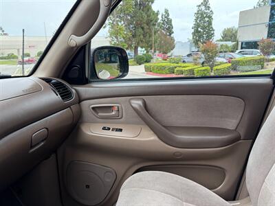2004 Toyota Sequoia SR5   - Photo 30 - Glendora, CA 91740