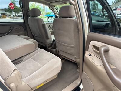 2004 Toyota Sequoia SR5   - Photo 21 - Glendora, CA 91740