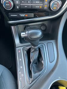 2016 Kia Optima Hybrid   - Photo 22 - Glendora, CA 91740
