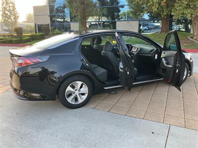 2016 Kia Optima Hybrid   - Photo 19 - Glendora, CA 91740