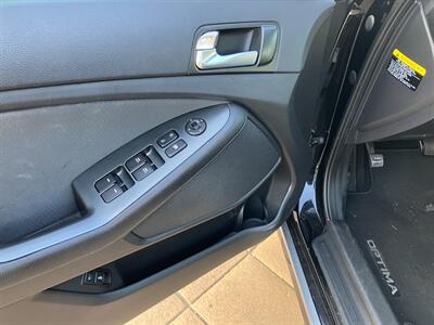2016 Kia Optima Hybrid   - Photo 9 - Glendora, CA 91740