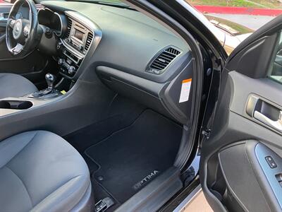 2016 Kia Optima Hybrid   - Photo 15 - Glendora, CA 91740