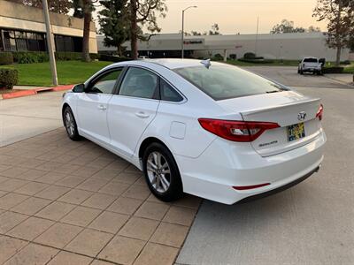 2017 Hyundai SONATA SE - Photo 6 - Glendora, CA 91740