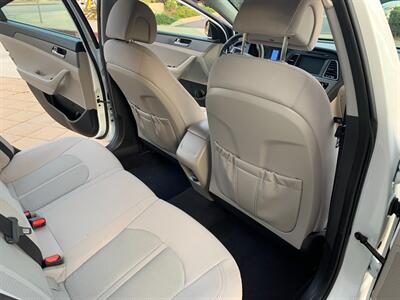2017 Hyundai SONATA SE - Photo 17 - Glendora, CA 91740