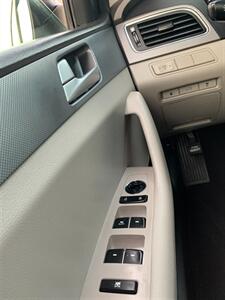 2017 Hyundai SONATA SE - Photo 26 - Glendora, CA 91740