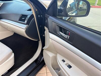 2014 Subaru Outback 2.5i - Photo 17 - Glendora, CA 91740