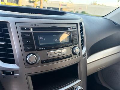 2014 Subaru Outback 2.5i - Photo 27 - Glendora, CA 91740