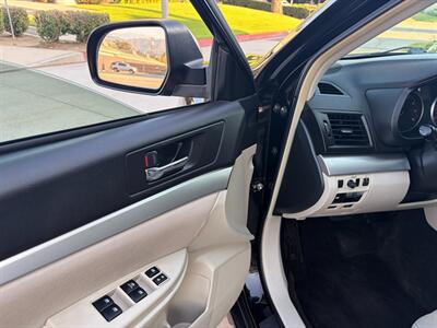 2014 Subaru Outback 2.5i - Photo 9 - Glendora, CA 91740