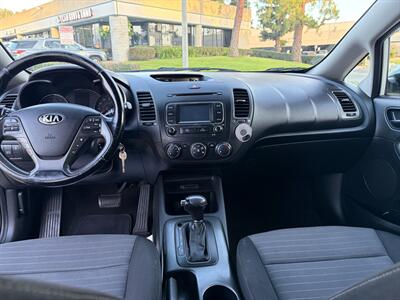 2016 Kia Forte5 EX   - Photo 12 - Glendora, CA 91740
