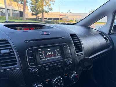 2016 Kia Forte5 EX   - Photo 21 - Glendora, CA 91740