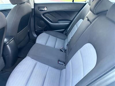 2016 Kia Forte5 EX   - Photo 11 - Glendora, CA 91740