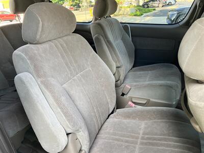 1998 Toyota Sienna LE   - Photo 17 - Glendora, CA 91740