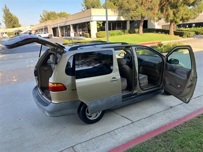 1998 Toyota Sienna LE   - Photo 20 - Glendora, CA 91740