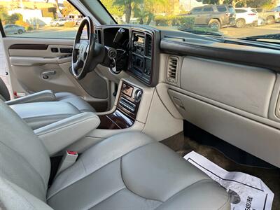 2003 Cadillac Escalade   - Photo 12 - Glendora, CA 91740