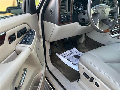 2003 Cadillac Escalade   - Photo 7 - Glendora, CA 91740