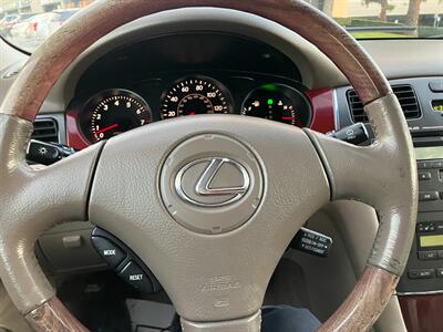 2002 Lexus ES 300   - Photo 24 - Glendora, CA 91740