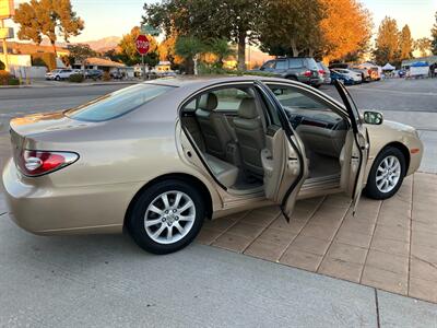 2002 Lexus ES 300   - Photo 19 - Glendora, CA 91740