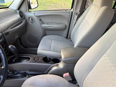 2007 Jeep Liberty Sport   - Photo 7 - Glendora, CA 91740