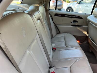 2000 Lincoln Town Car Cartier   - Photo 19 - Glendora, CA 91740