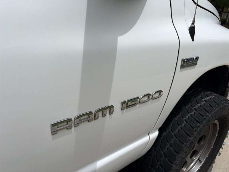 2006 Dodge Ram 1500 SLT - Photo 4 - Glendora, CA 91740