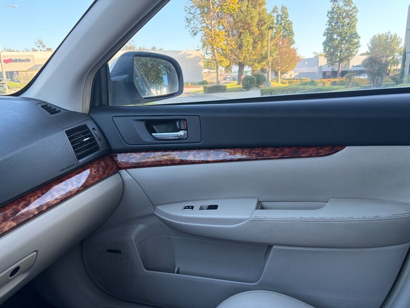 2010 Subaru Outback 2.5i Limited - Photo 28 - Glendora, CA 91740
