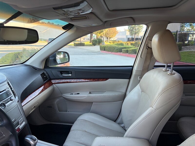 2010 Subaru Outback 2.5i Limited - Photo 9 - Glendora, CA 91740