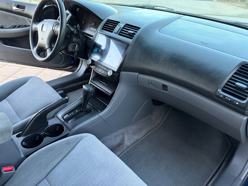 2004 Honda Accord LX - Photo 12 - Glendora, CA 91740