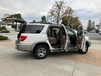 2004 Toyota Sequoia SR5   - Photo 24 - Glendora, CA 91740