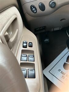 2004 Toyota Sequoia SR5   - Photo 30 - Glendora, CA 91740