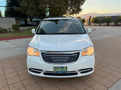 2016 Chrysler Town and Country Touring   - Photo 2 - Glendora, CA 91740