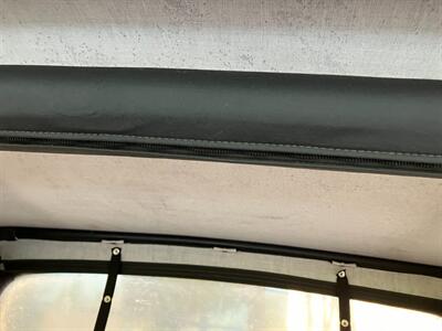 1993 Jeep Wrangler   - Photo 33 - Glendora, CA 91740