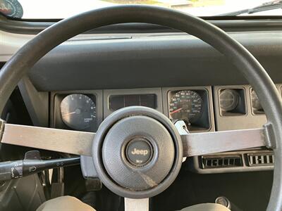 1993 Jeep Wrangler   - Photo 32 - Glendora, CA 91740