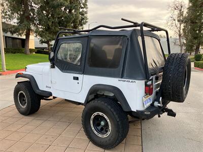 1993 Jeep Wrangler   - Photo 6 - Glendora, CA 91740