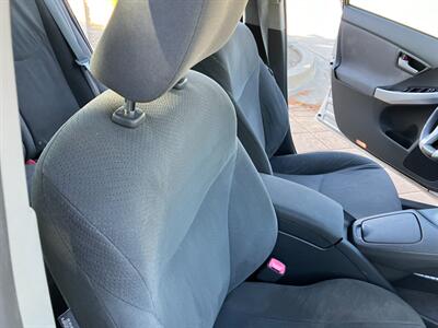 2010 Toyota Prius III   - Photo 15 - Glendora, CA 91740