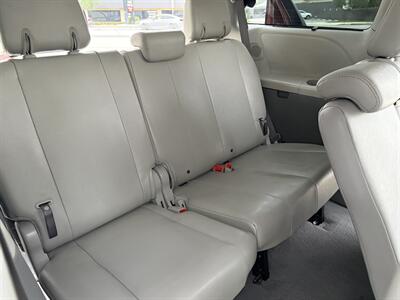 2011 Toyota Sienna XLE 8-Passenger   - Photo 21 - Glendora, CA 91740