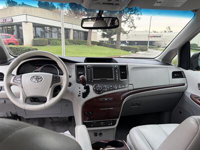 2011 Toyota Sienna XLE 8-Passenger   - Photo 16 - Glendora, CA 91740