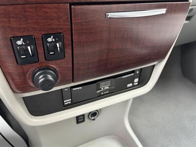 2011 Toyota Sienna XLE 8-Passenger   - Photo 27 - Glendora, CA 91740
