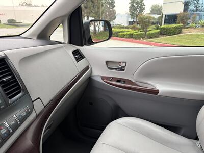 2011 Toyota Sienna XLE 8-Passenger   - Photo 29 - Glendora, CA 91740