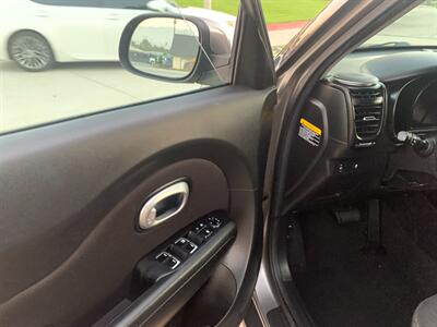 2017 Kia Soul - Photo 10 - Glendora, CA 91740