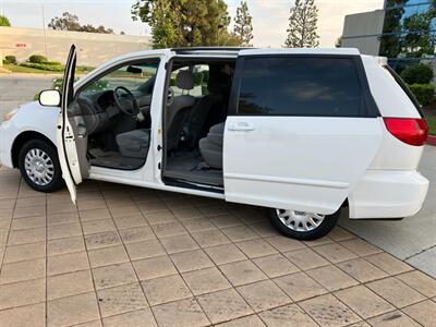 2009 Toyota Sienna LE 8-Passenger   - Photo 11 - Glendora, CA 91740